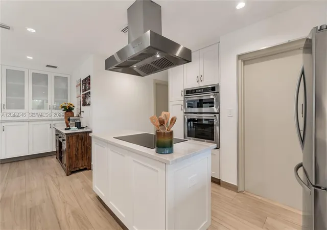 4th image of 2820 Ne 40Th Ct, Fort Lauderdale, FL 33308 | MLS# A12044046