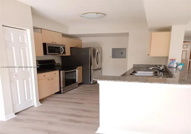 Homes for sale in Miramar, FL | 2493 Centergate Dr #204, Miramar, FL 33025 | MLS# A12045106