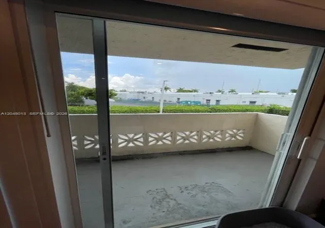 2nd image of Villagio at Palmetto Bay, Palmetto Bay, FL 33176