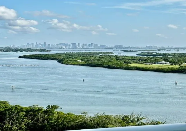 5th image of 100 Bayview Dr #2124, Sunny Isles Beach, FL 33160 | MLS# A12045007