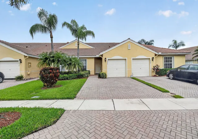Photo 4 of House for sale at 9442 Bridgeport Dr, West Palm Beach, FL 33411 | MLS# B26046708 | Listing updated on 2026-09-23