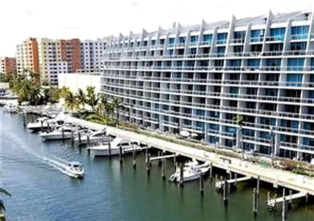 1st image of 3001 Ne 185th St, Aventura, FL 33180 | MLS# A12044250