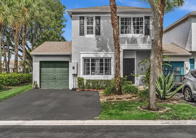 Photo 2 of Townhouse for sale at 6001 Harbor Isle Way #494, Tamarac, FL 33321 | MLS# B26046768 | Listing updated on 2026-09-24