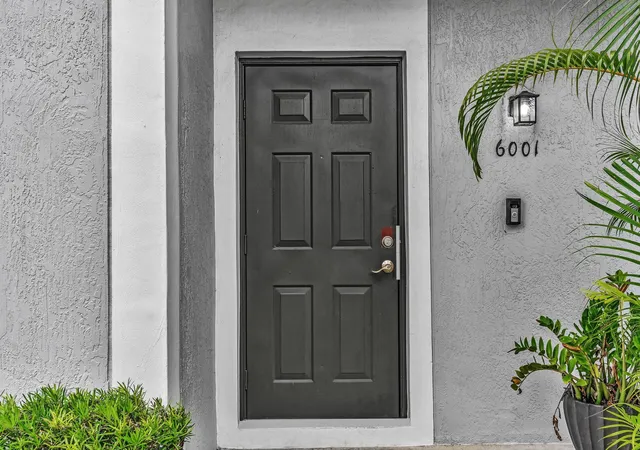 Photo 3 of Townhouse for sale at 6001 Harbor Isle Way #494, Tamarac, FL 33321 | MLS# B26046768 | Listing updated on 2026-09-24