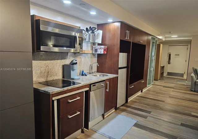 3rd image of 1024 Ocean Dr #A305, Miami Beach, FL 33139 | MLS# A12045374