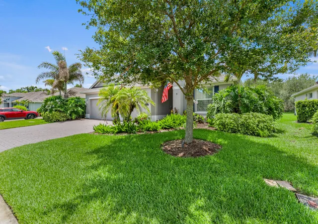 Photo 3 of Single family home for sale at 1573 Segovia Cir, Vero Beach, FL 32966 | MLS# B26046819 | Listing updated on 2026-10-08