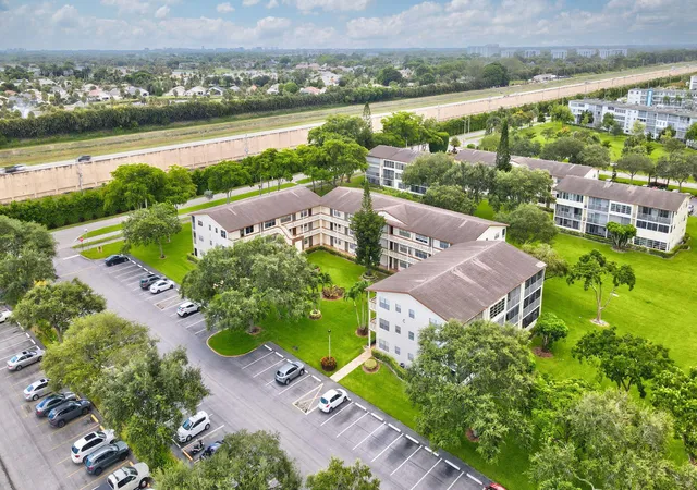 Photo 2 of Condo for sale at 104 Mansfield C Dr #C, Boca Raton, FL 33434 | MLS# B26046876 | Listing updated on 2026-09-29