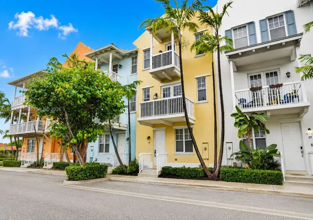 3rd image of 810 N 3Rd Ave #N 76, Lake Worth Beach, FL 33460 | MLS# A12044811