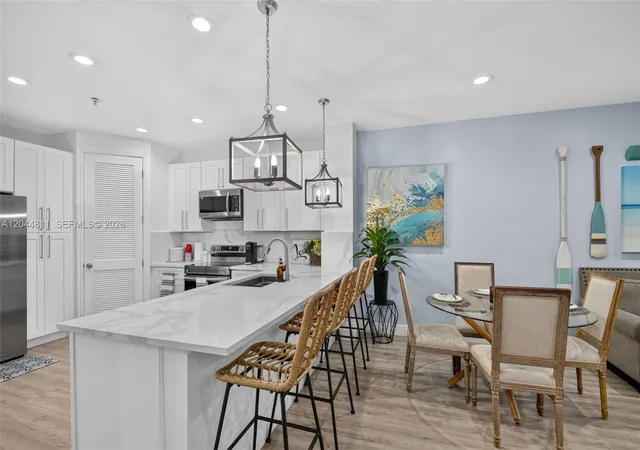 5th image of 810 N 3Rd Ave #N 76, Lake Worth Beach, FL 33460 | MLS# A12044811