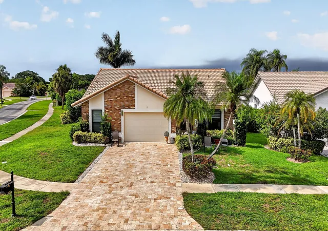 Homes for sale in Boca Raton, FL | 10065 Camelback Ln, Boca Raton, FL 33498 | MLS# B26046966