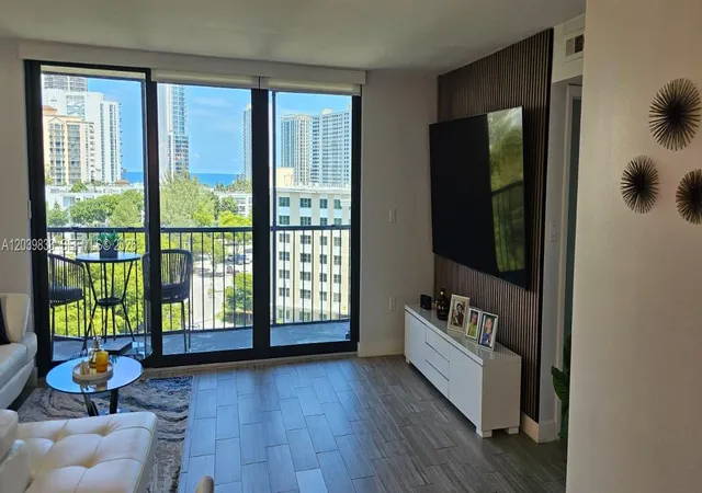 3rd image of 17600 N Bay Rd #N906, Sunny Isles Beach, FL 33160 | MLS# A12039833