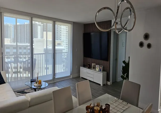 4th image of 17600 N Bay Rd #N906, Sunny Isles Beach, FL 33160 | MLS# A12039833