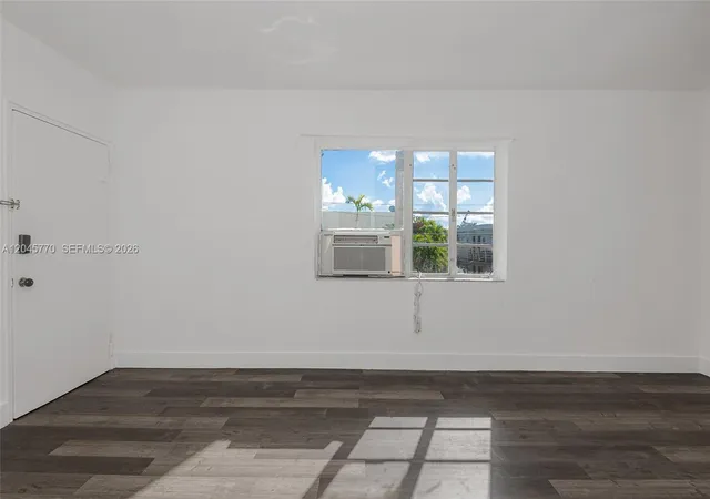2nd image of 8340 Crespi Blvd 20, Miami Beach, FL 33141