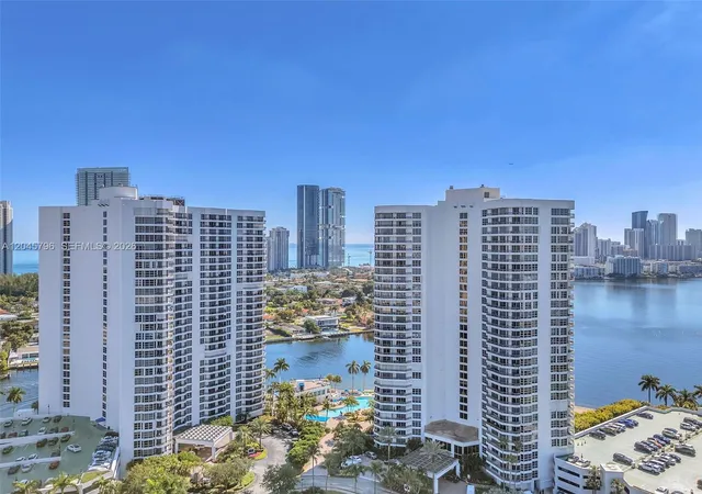 3rd image of 19101 Mystic Pointe Dr, Aventura, FL 33180