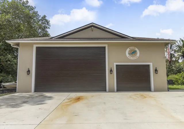Photo 3 of Single family home for sale at 13676 N 85th Road, West Palm Beach, FL 33412 | MLS# B26047111 | Listing updated on 2026-09-23