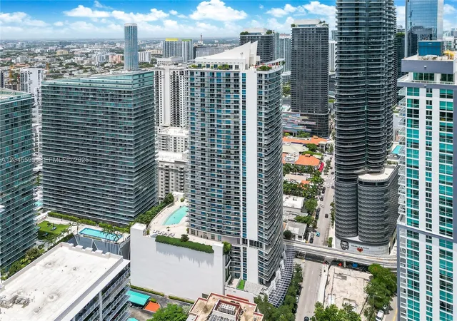 3rd image of 1100 S Miami Ave #2504, Miami, FL 33130 | MLS# A12045595