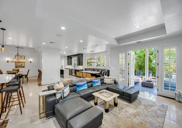 Photo 4 of Single family home for sale at 1958 Harbourview Dr, Fort Lauderdale, FL 33316 | MLS# B26047141 | Listing updated on 2026-09-24