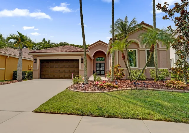 Photo 2 of Sale Pending at 706 Tulip Cir, Weston, FL 33327 | MLS# B26047150 | Listing updated on 2026-09-16