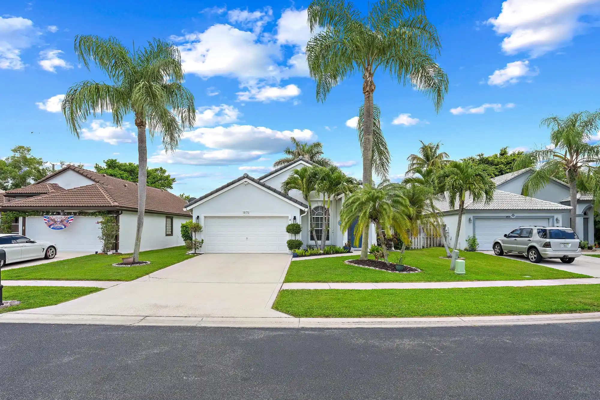 Single family home for sale at 1875 Oak Berry Cir, Wellington, FL 33414 | MLS# B26047166