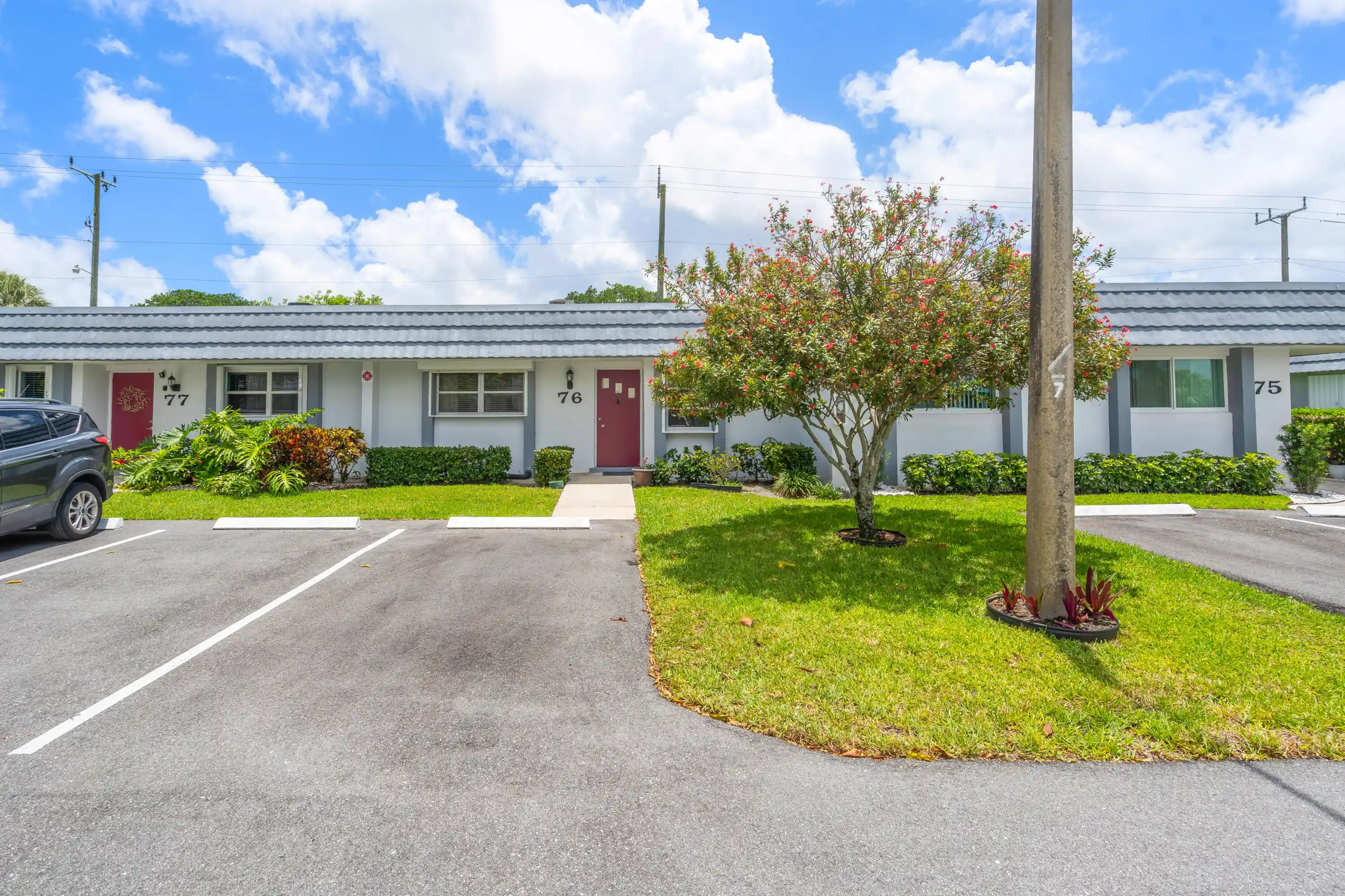 Listing Photo 1 - Condo for sale in 2886 Fernley Dr E located at 2886 Fernley Dr E, West Palm Beach, FL 33415 - Unit #76
