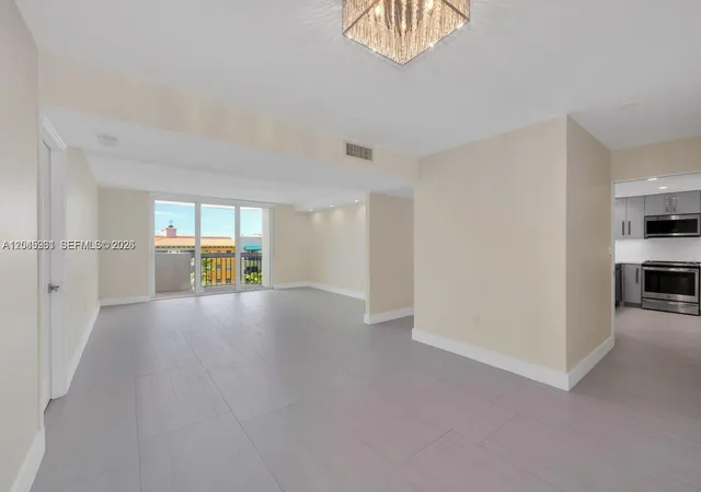 3rd image of 600 Biltmore Wy #618, Coral Gables, FL 33134 | MLS# A12045961