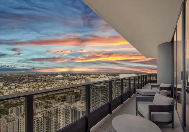 2nd image of 1000 Brickell Plz #PH5807, Miami, FL 33131 | MLS# A12046054
