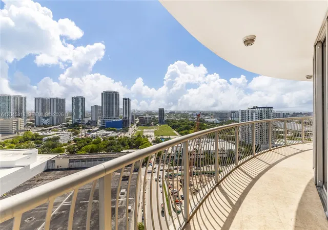 Homes for sale in Miami, FL | 1750 N Bayshore Dr #2414, Miami, FL 33132 | MLS# A12045818
