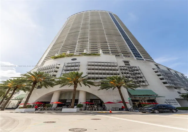 Homes for sale in Miami, FL | 1750 N Bayshore Dr #2414, Miami, FL 33132 | MLS# A12045818