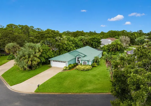 Photo 3 of Single family home for sale at 5850 39th Lane, Vero Beach, FL 32966 | MLS# B26047304 | Listing updated on 2026-09-29