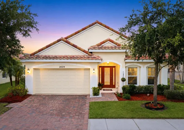 Photo 1 of Single family home for sale at 2024 Albany Ter Sw, Vero Beach, FL 32968 | MLS# B26047335 | Listing updated on 2026-09-23
