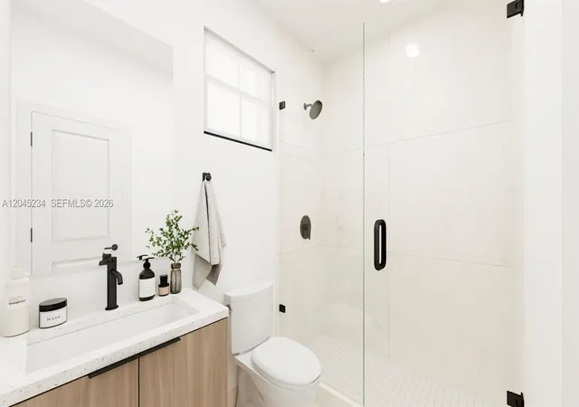 5th image of 136 Nw 164 St, Miami, FL 33169 | MLS# A12045234