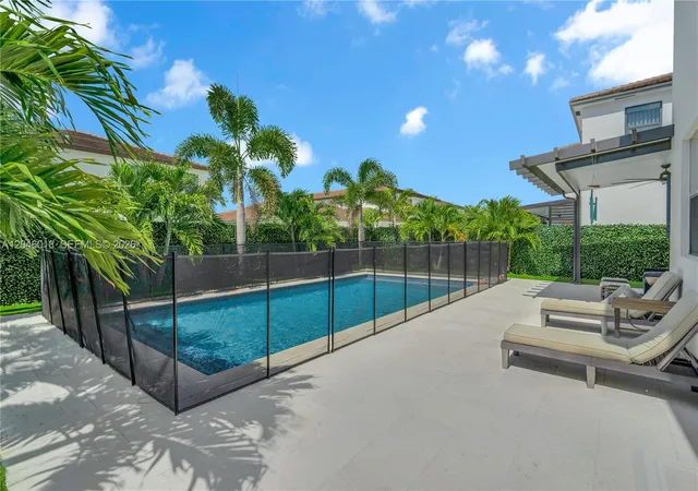 2nd image of 12924 Sw 229th St, Miami, FL 33170 | MLS# A12046018