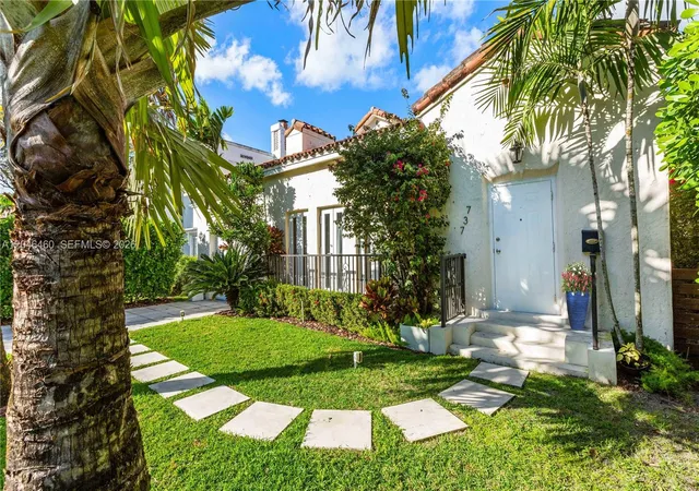 3rd image of 737 Alhambra Cir, Coral Gables, FL 33134 | MLS# A12046460