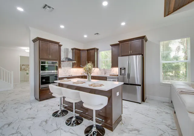 Photo 3 of Single family home for sale at 1805 Bridgepointe Cir #1, Vero Beach, FL 32967 | MLS# B26047549 | Listing updated on 2026-09-23