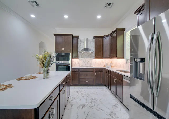 Photo 3 of Single family home for sale at 1805 Bridgepointe Cir #1, Vero Beach, FL 32967 | MLS# B26047549 | Listing updated on 2026-09-23