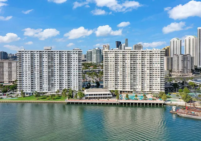 1st image of 300 Bayview Dr #1709, Sunny Isles Beach, FL 33160 | MLS# A12046602