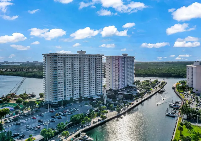 4th image of 300 Bayview Dr #1709, Sunny Isles Beach, FL 33160 | MLS# A12046602