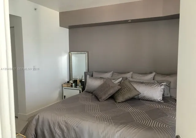 5th image of 1300 S Miami Ave #3703, Miami, FL 33130 | MLS# A12045817