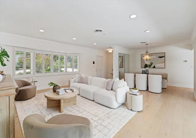 Photo 3 of Sale Pending at 2889 Ne 26th Street, Fort Lauderdale, FL 33305 | MLS# B26047666 | Listing updated on 2026-09-29