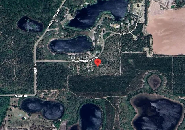 1st image of 137 Clearwater Lk Rd, Hawthorne, FL 32640 | MLS# B26047681