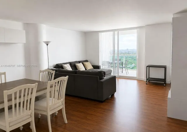 5th image of 2101 Brickell Ave #1501, Miami, FL 33129 | MLS# A12046797