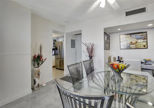 5th image of 20515 E Country Club Dr #2147, Miami, FL 33180 | MLS# A12046930