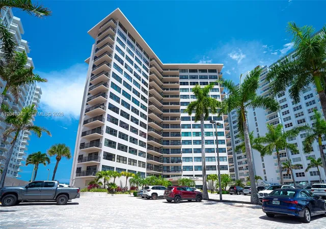 Homes for sale in Fort Lauderdale, FL | 3800 Galt Ocean Dr #PH 14, Fort Lauderdale, FL 33308 | MLS# A12047040