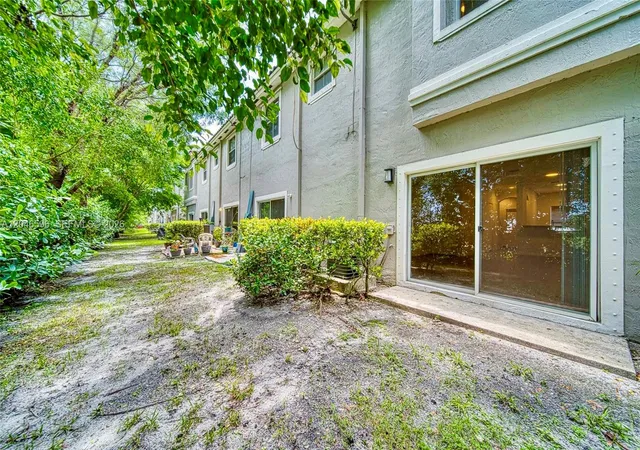 Homes for sale in Miramar, FL | 14033 Sw 49th St #6, Miramar, FL 33027 | MLS# A12046506