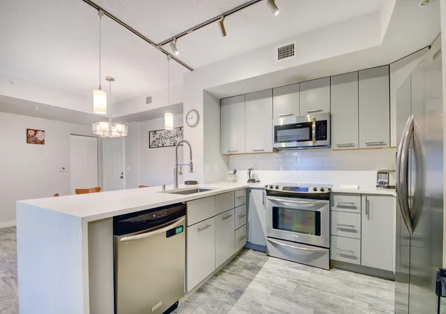 Photo 4 of Condo for sale at 720 S Sapodilla Ave #208, West Palm Beach, FL 33401 | MLS# B26047926 | Listing updated on 2026-10-05