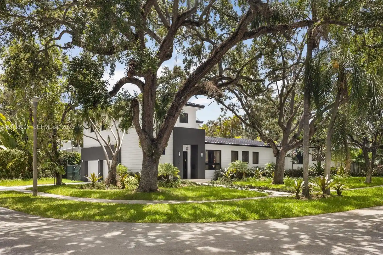 Single family home for sale at 3303 Halissee St, Miami, FL 33133 | MLS# A12038996