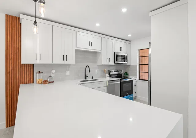 3rd image of 9293 Vista Del Lago #15c, Boca Raton, FL 33428 | MLS# B26047949