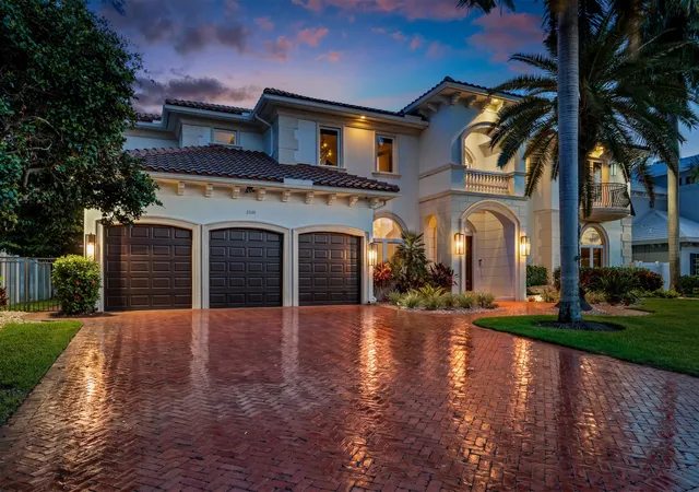 Photo 2 of Mansion for sale at 2320 Ne 34th Court, Lighthouse Point, FL 33064 | MLS# B26048026 | Listing updated on 2026-09-23
