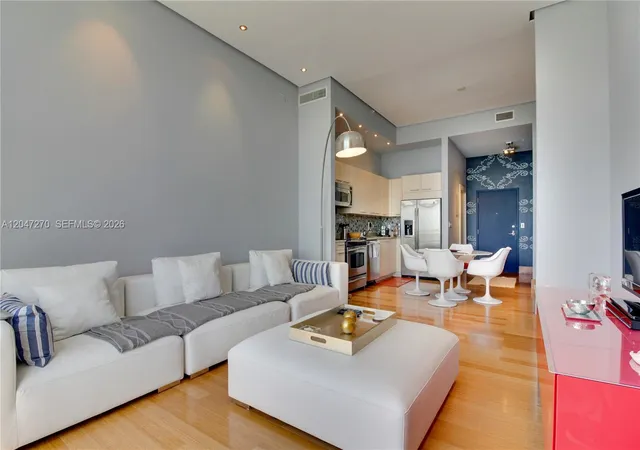 3rd image of 2001 Meridian Ave #PH21, Miami Beach, FL 33139 | MLS# A12047270