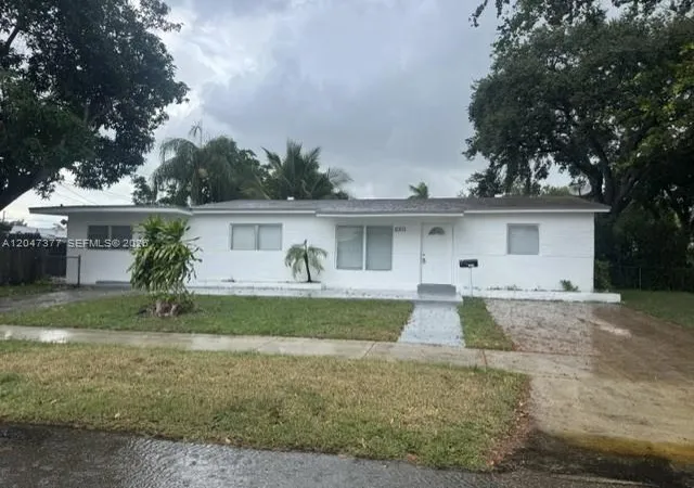 5th image of 6901 Thomas St, Hollywood, FL 33024 | MLS# A12047377